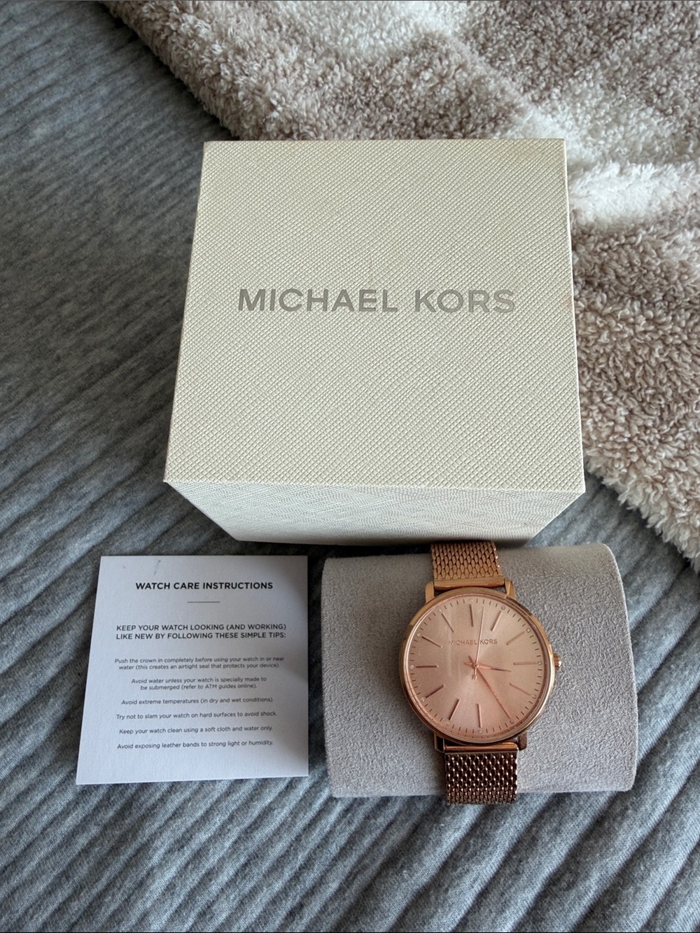 Michael Kors Rose Gold Mesh Strap Watch with Minimal Dial - Picture 5 of 6